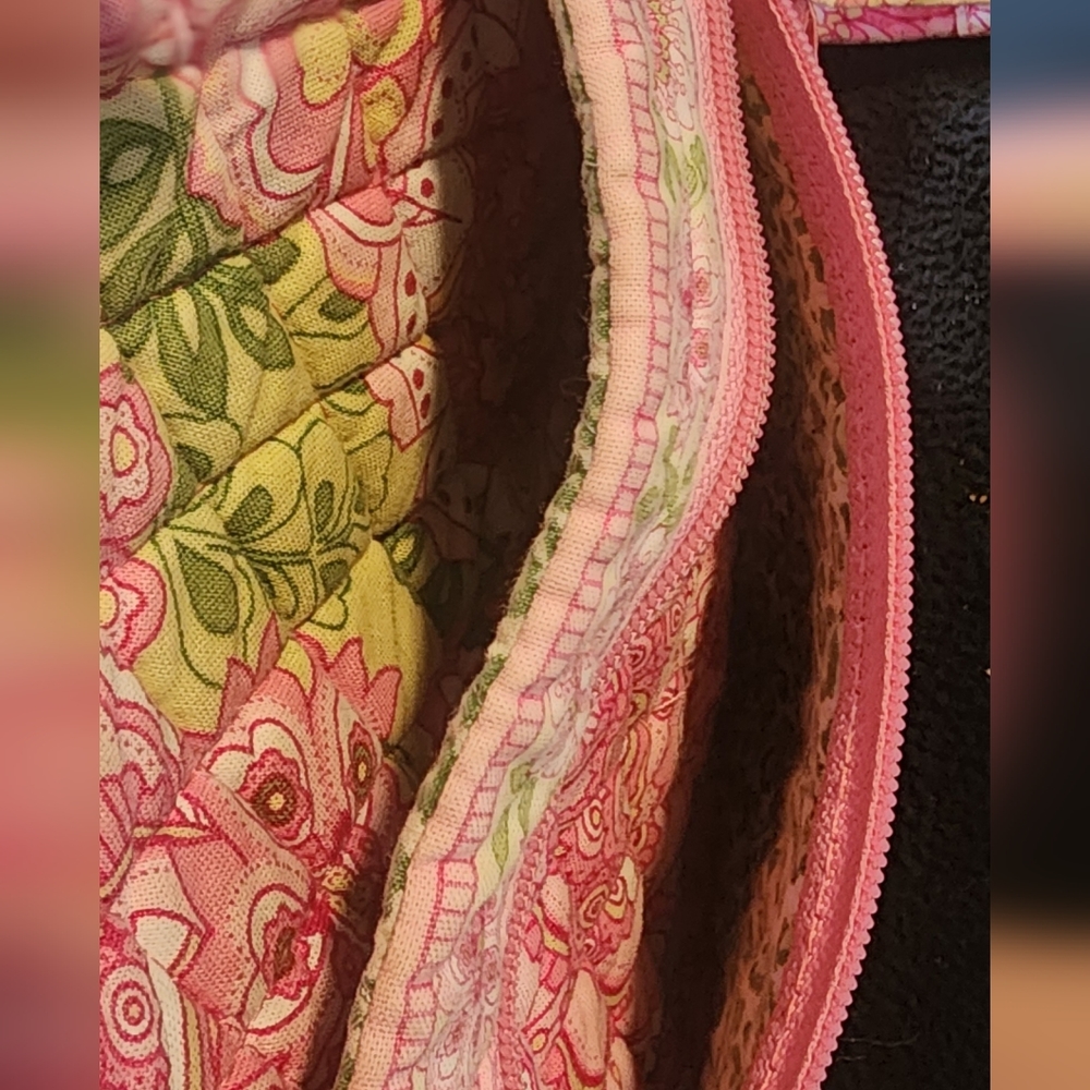 Vera Bradley Petal Pink crossbody - Picture 4 of 4